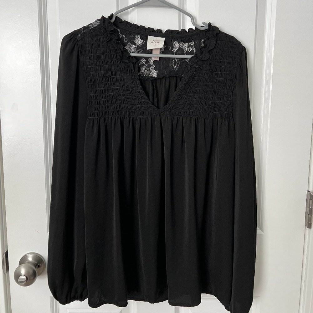 Women's flowy dressy/casual shirt